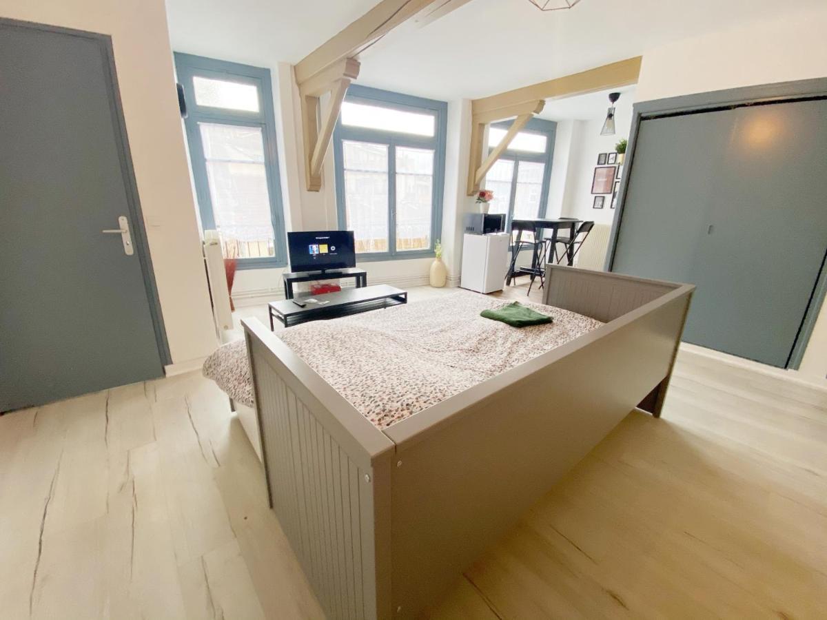 015 Chic & Cosy Studio 41M2 Hypercentre Wifi Smart Tv Netflix Saint-Etienne  Exteriér fotografie